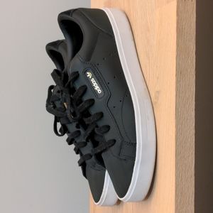 Addidas Sleek